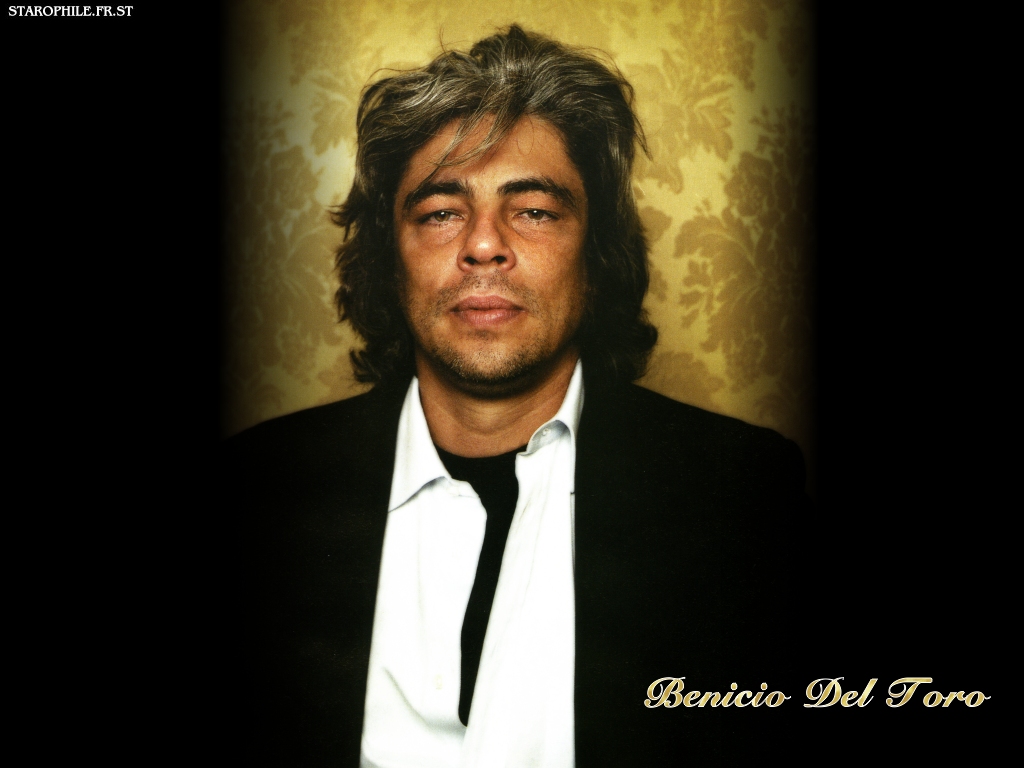 Benicio Del Toro - Photo Set